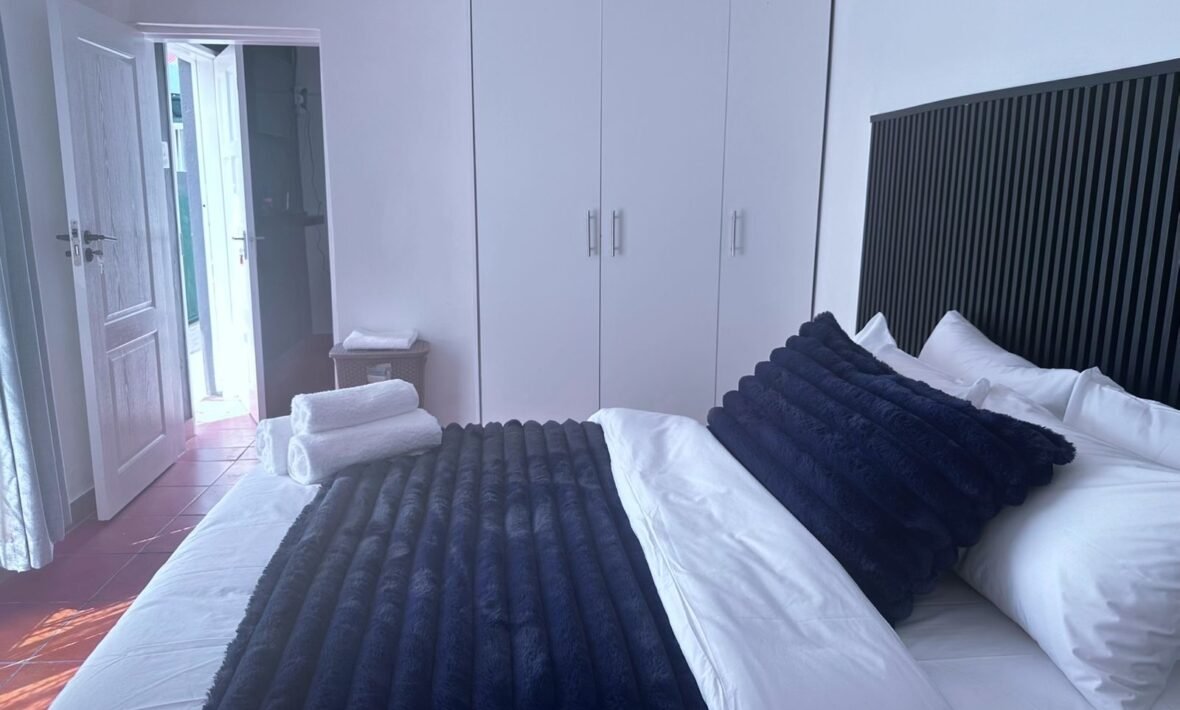 Apartment 4 – Bedroom, Living Room & Full Kitchen