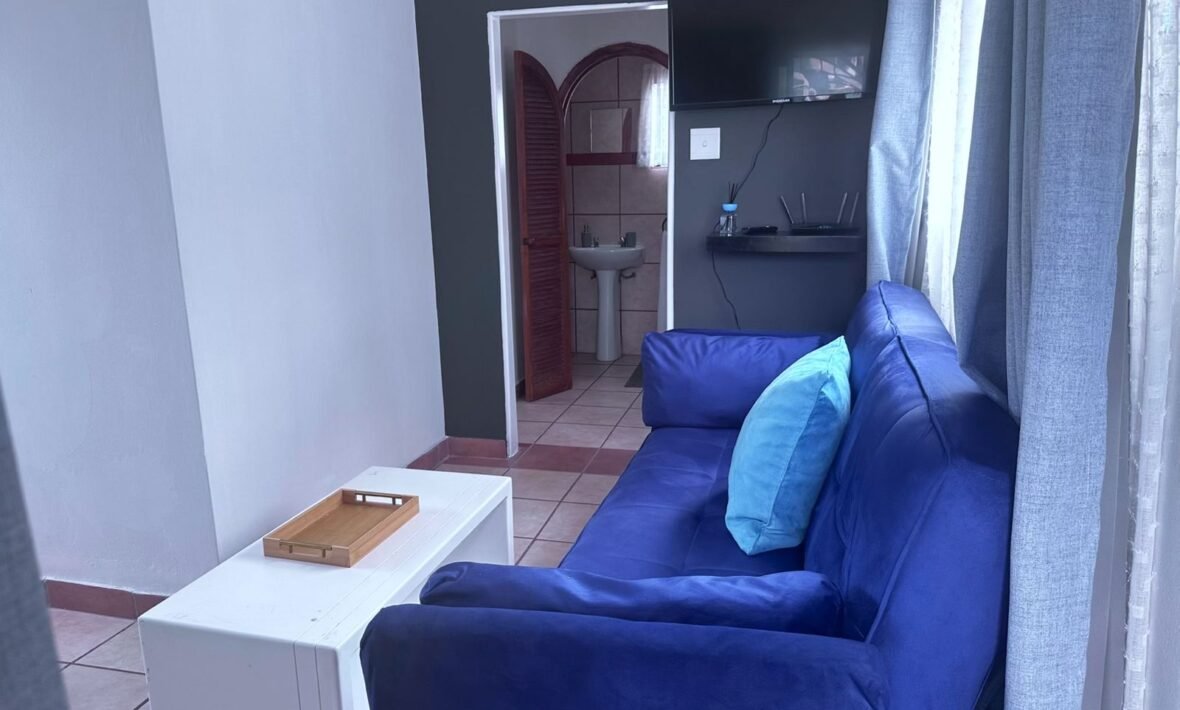 Apartment 5 – Bedroom, Living Room & Full Kitchen